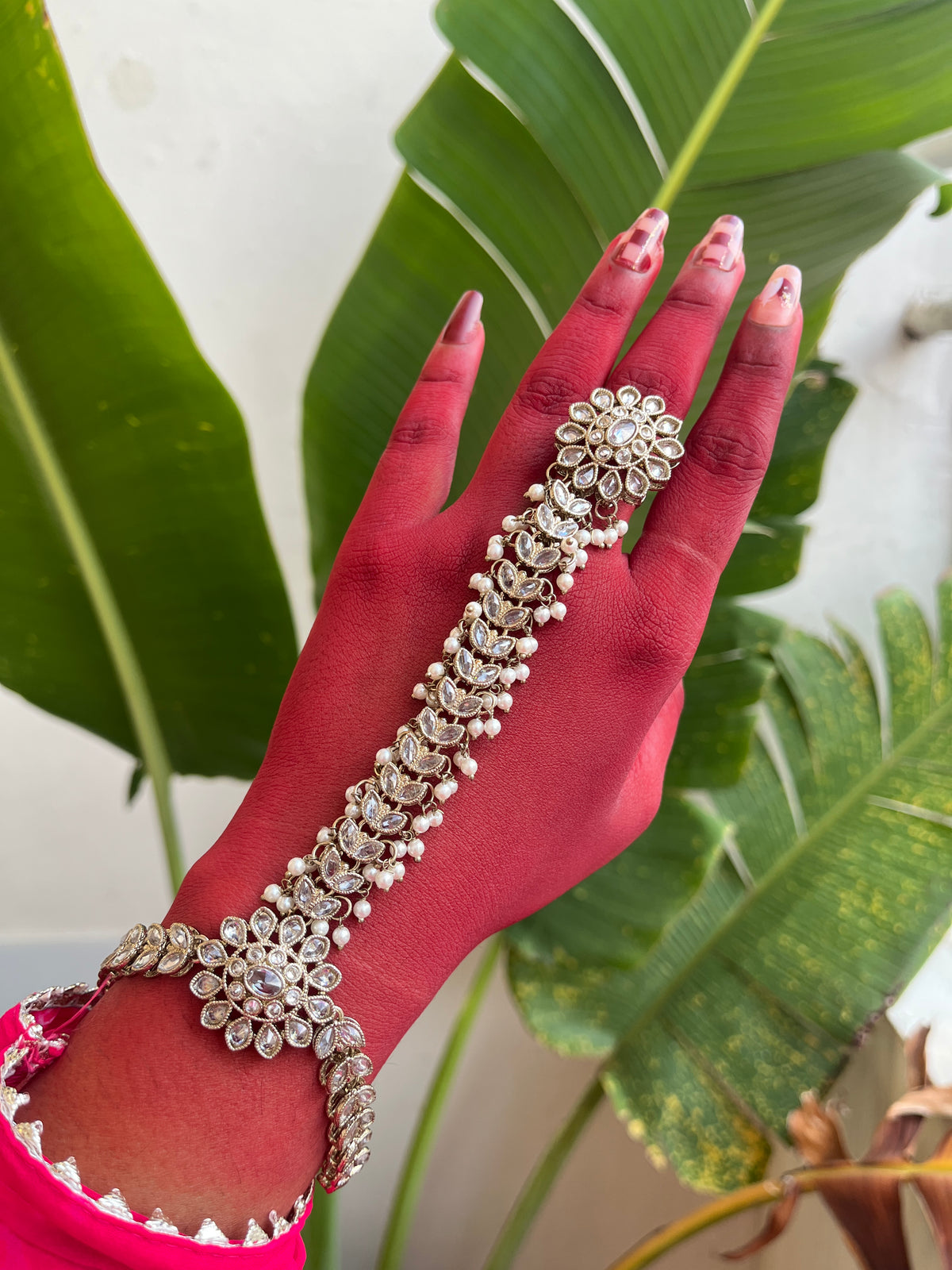 Royal Hathphool Collection