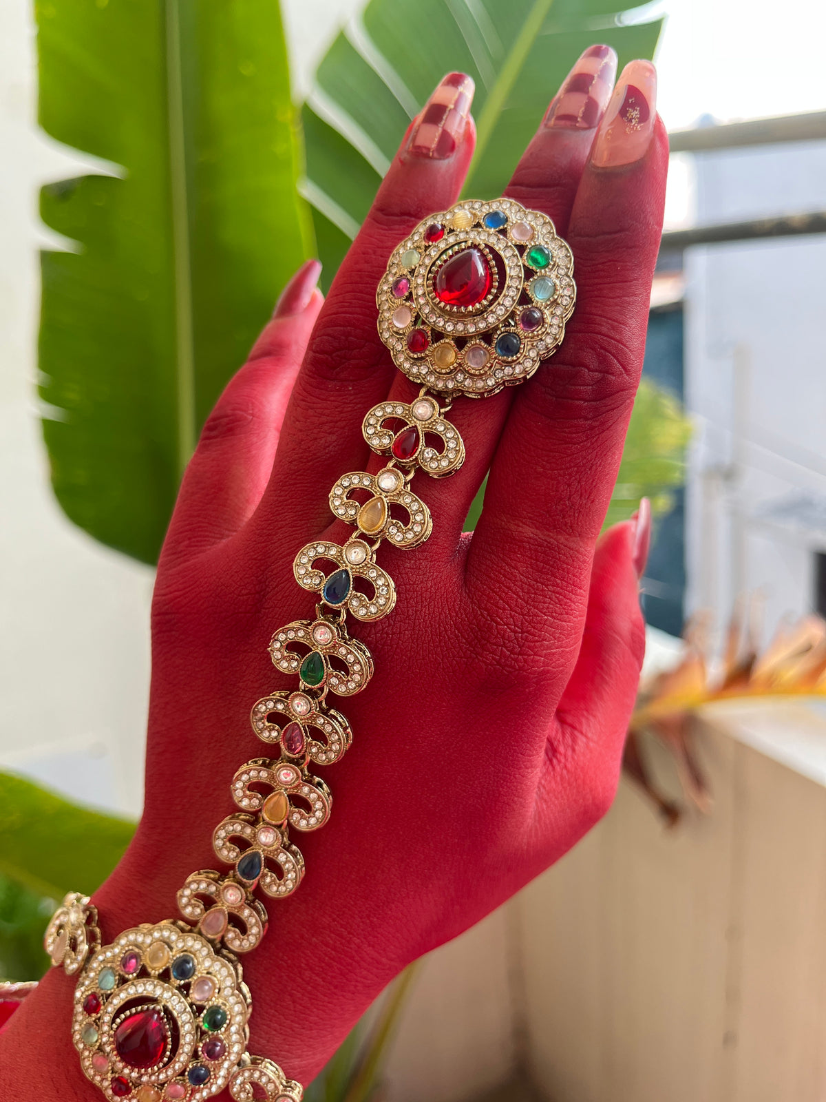 Royal Hathphool collection