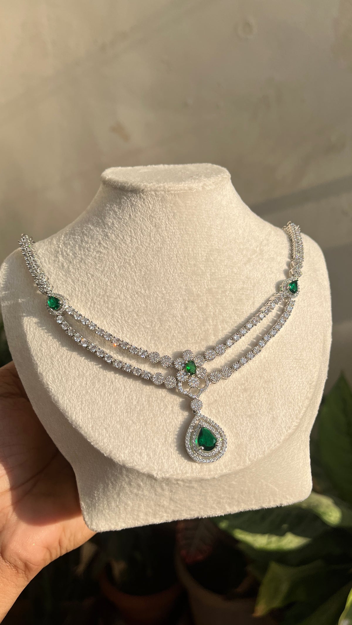 Emerald Royale Double Layer Necklace With Earrings