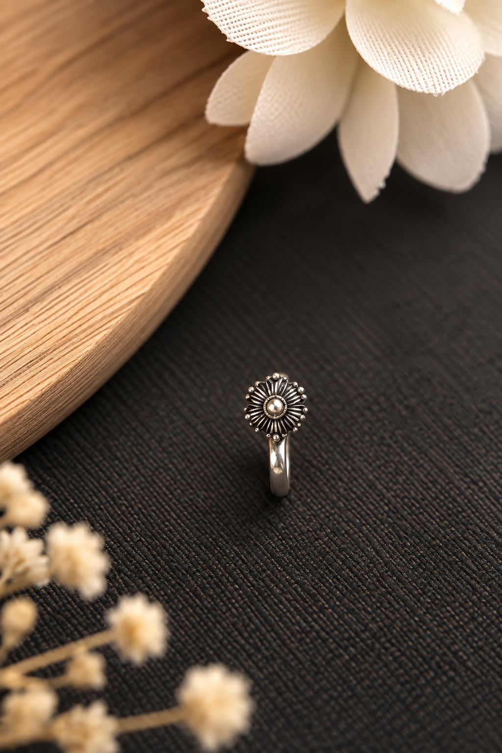 Oxidised Nose Pin