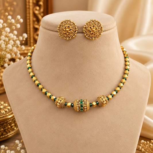 Ashtapailu Green Kanthi Necklace With Studs
