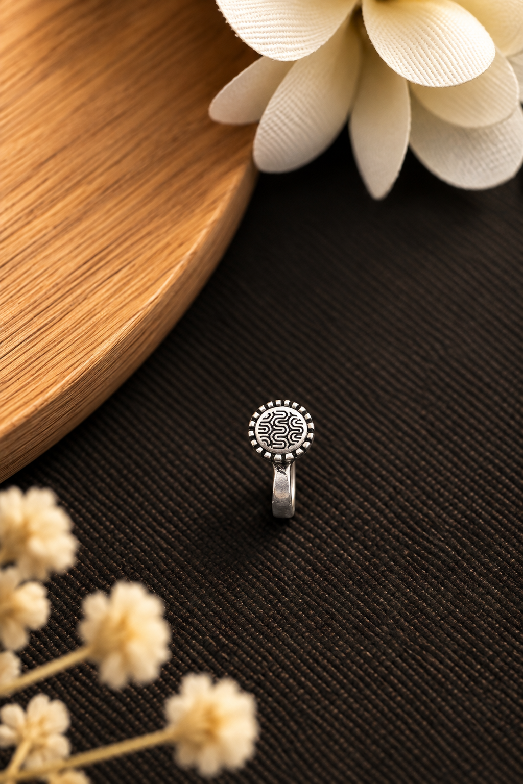 Oxidised Nose pin
