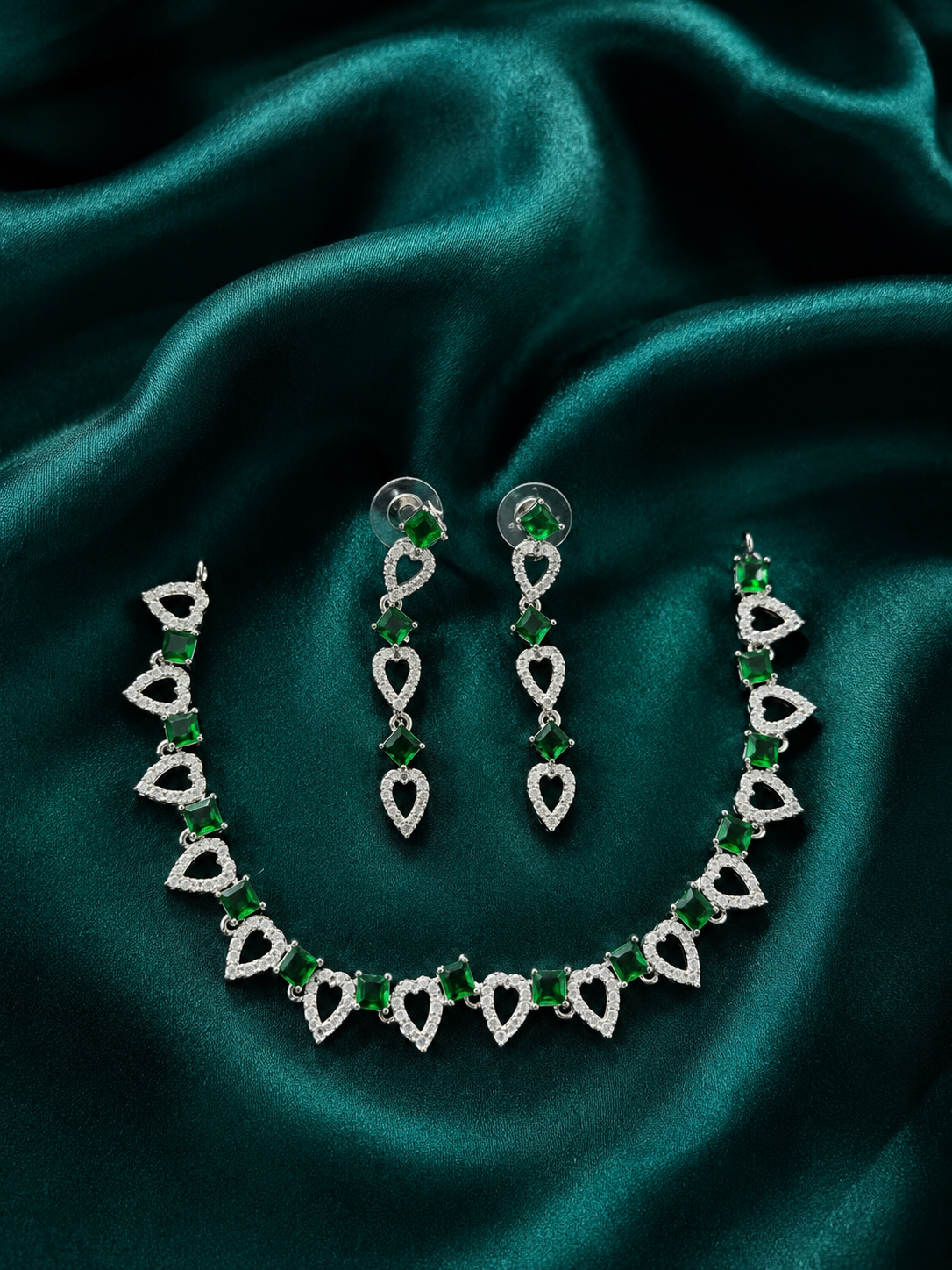 Luxury Minimal Green Ad necklace Set