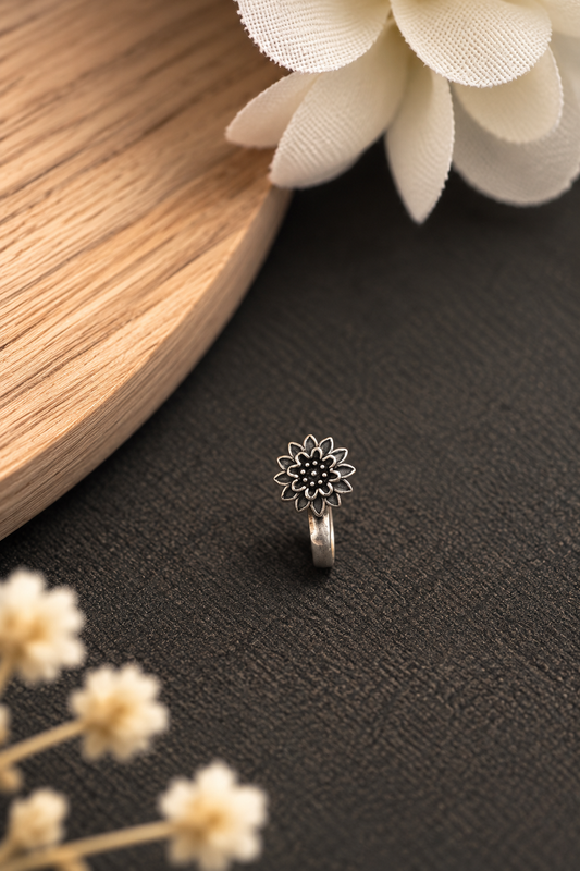 Oxidised Nose Pin