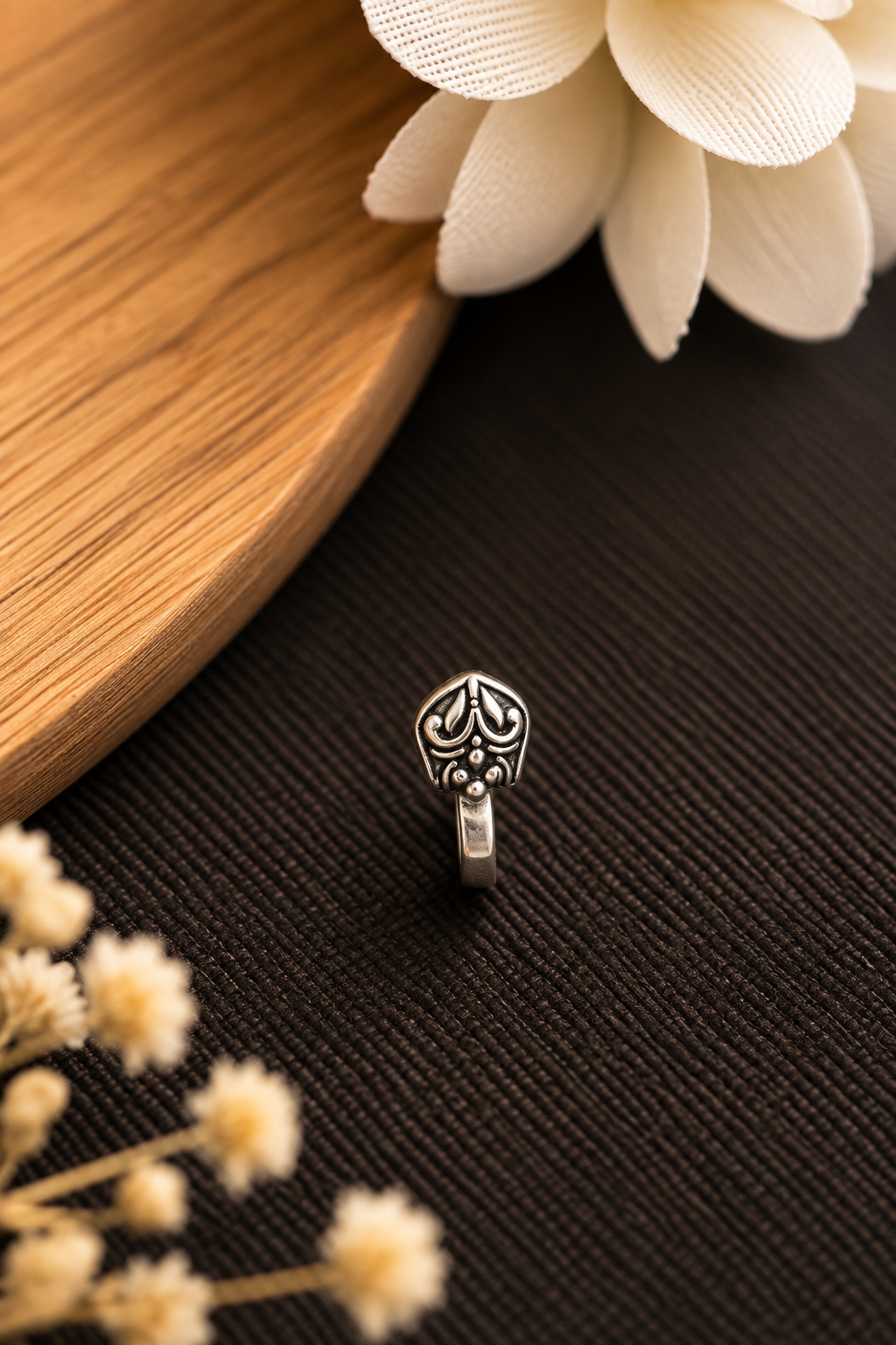 Oxidised Nose Pin