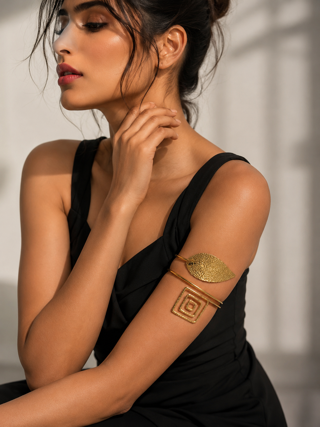Trendy arm Cuff