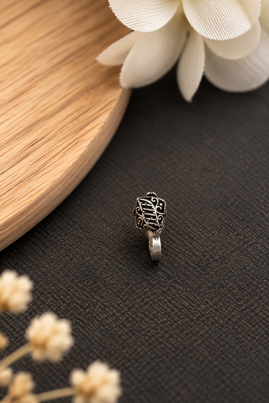 Oxidised Nose Pin