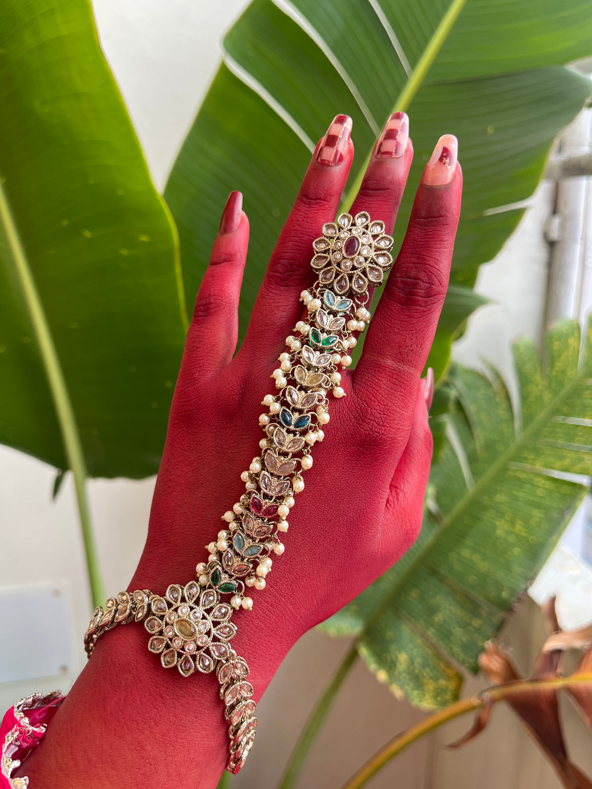Royal Hathphool Collection