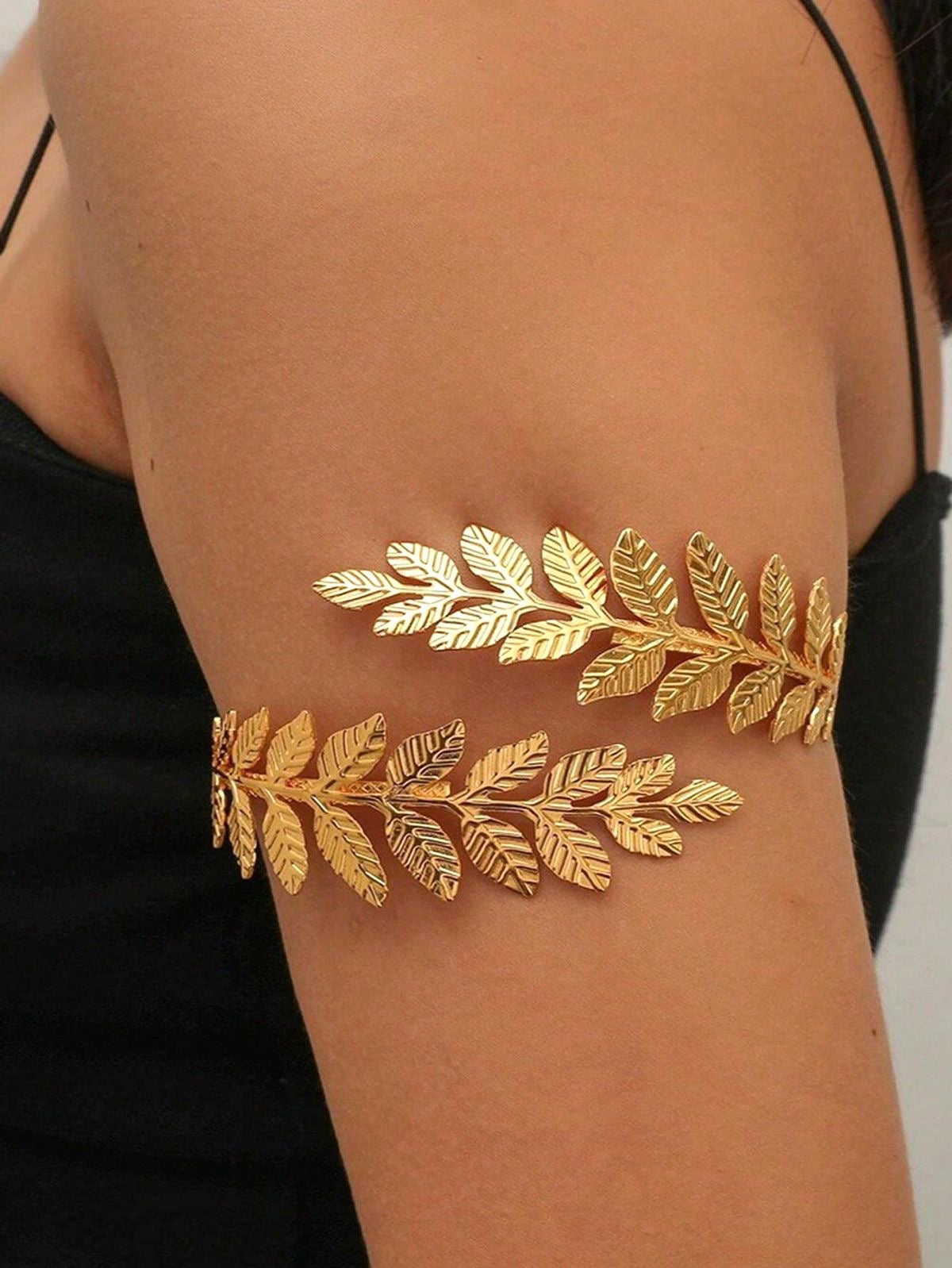 Trendy Arm cuff