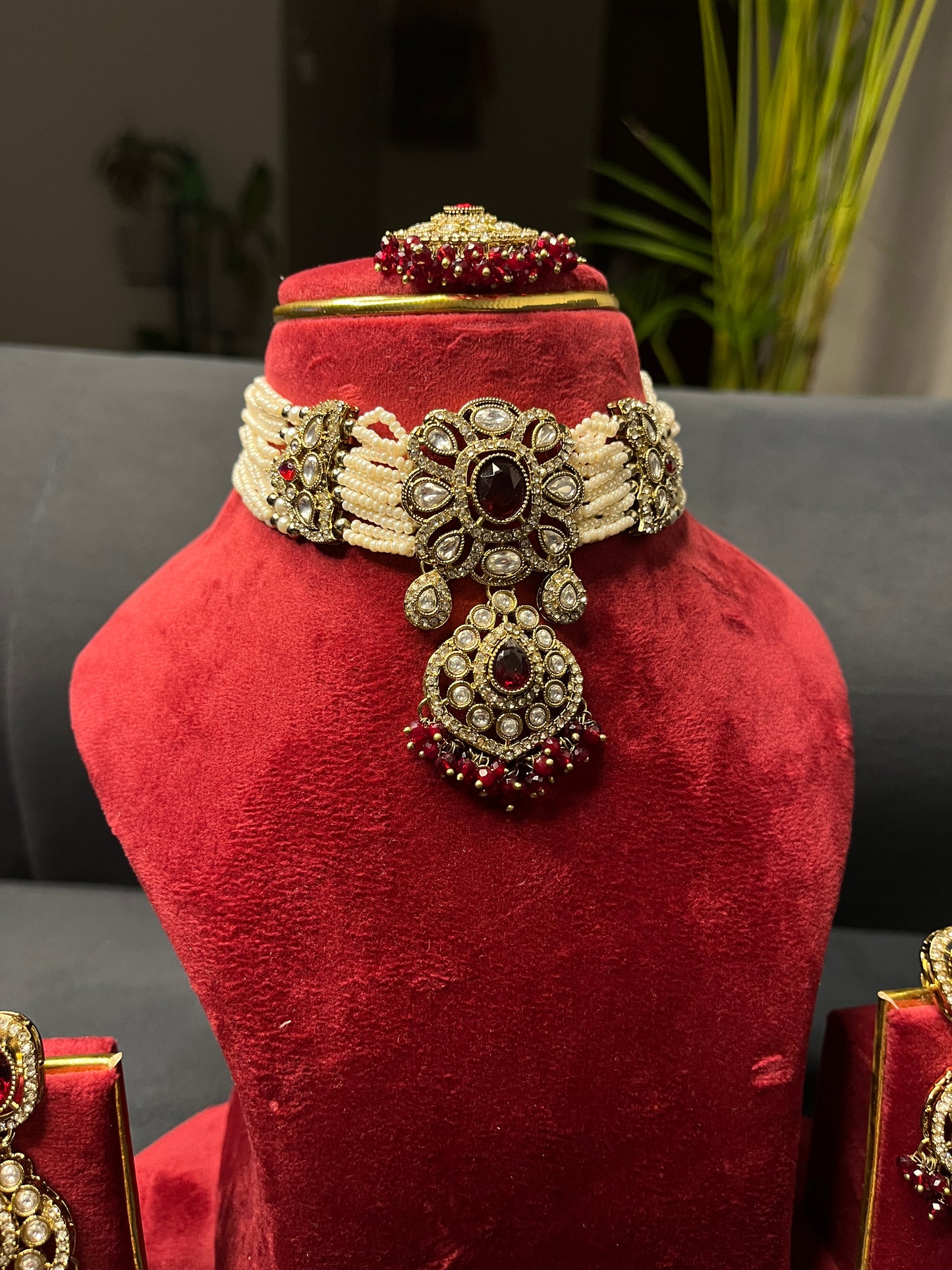 Preet Mehroon Necklace